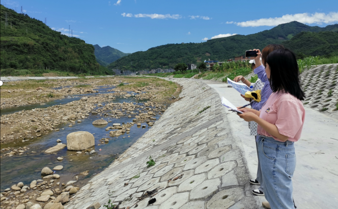 深入项目实地调研，积极做好望谟河湿地公园规划(图1)